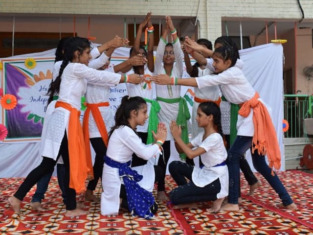 Savitri Public School Gallery 35