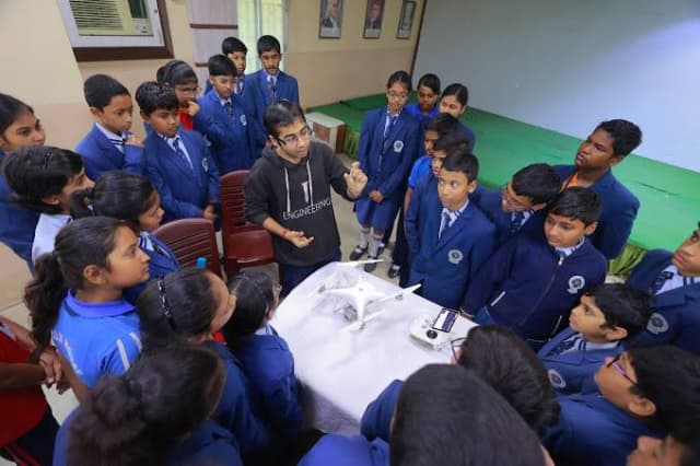 Sudhir Memorial Institute Liluah Gallery 6