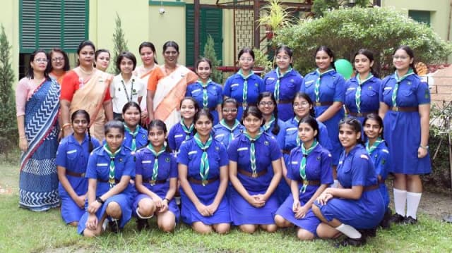 Pratt Memorial School Gallery 19