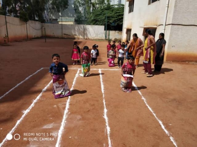 The Omni School Gallery 5