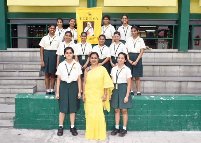 Pratt Memorial School Gallery 18