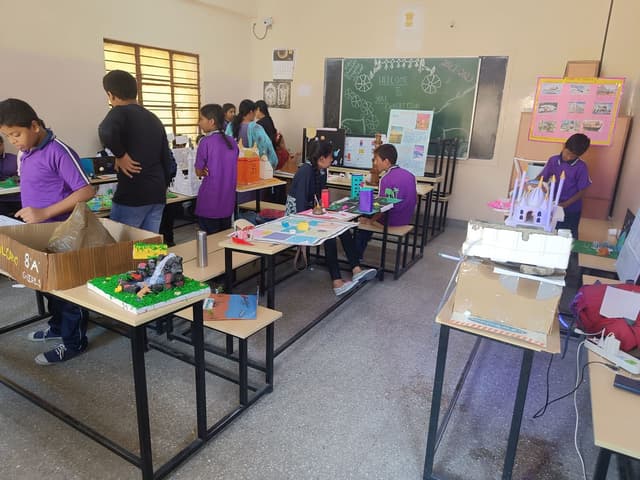 Vidya Bharathi English School Gallery 11