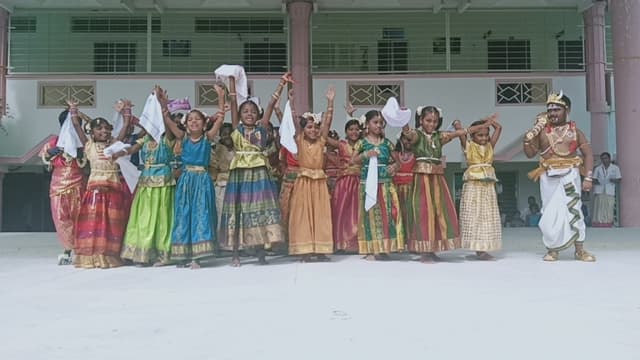 AKT Memorial Vidya Saaket School Gallery 8