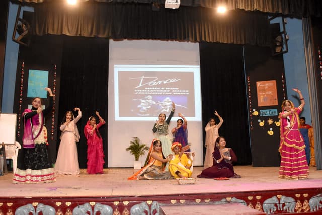 Yuvashakti Model School Gallery 1